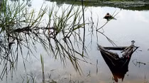 Chìm xuồng trong lòng hồ thủy điện, hai vợ chồng mất tích