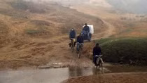Bùng nổ nạn buôn lậu nhiên liệu ở Nepal