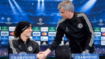 Trước đại chiến, David Luiz chọc tức Mourinho