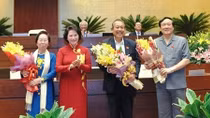 Trình Quốc hội bầu đồng chí Nguyễn Hoà Bình giữ chức vụ Chánh án Toà án nhân dân tối cao