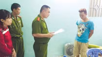 Chuyện chưa kể về cuộc truy lùng kẻ biến thái “trên giời”