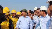 Phó Thủ tướng Nguyễn Xuân Phúc yêu cầu đẩy nhanh tiến độ khắc phục sự cố cầu Ghềnh