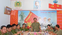 Thứ trưởng Phạm Dũng thăm và làm việc với Công an huyện Phú Quốc (Kiên Giang)