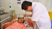 Tình hình sức khỏe của ông Huỳnh Văn Nén sau vụ ngã xe máy