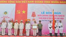 Trại giam Cao Lãnh đón nhận Huân chương Chiến công hạng Ba