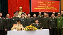 Ký kết Quy chế phối hợp vận động toàn dân tham gia giữ gìn TTATGT