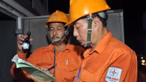 Thu xếp đủ vốn đầu tư các dự án điện trọng điểm
