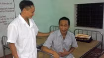 Niềm vui của bác sỹ "quản giáo"