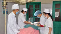 Chạy đua giành giật sự sống cho các nạn nhân vụ nổ tại Hà Đông
