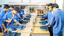 Khuyến cáo lao động đừng “ham rẻ”