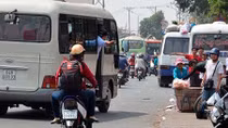 Bát nháo xe dù, bến cóc
