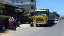 Va chạm xe tải chạy cùng chiều, một nữ sinh viên thiệt mạng
