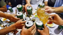 Xử lý nghiêm cán bộ, viên chức uống rượu bia trong giờ làm việc