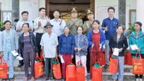 Mang hương xuân về với quê nghèo Bình Sa