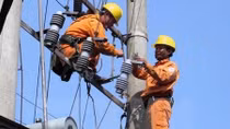  Hơn 10.800 tỷ đồng được đầu tư để đưa điện về vùng sâu và hải đảo