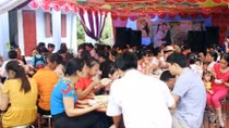 Trà trộn vào đám cưới để trộm cắp xe máy