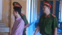 Giám đốc truyền thông ‘ăn’ thời lượng phát sóng 