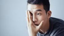 Thà viết nhạc ít người nghe chứ không viết "nhạc chợ" 