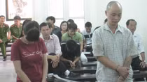 Làm giả thông báo tuyển người, chiếm đoạt gần 9 tỷ đồng