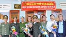 Trao tặng 2 nhà tình nghĩa tại Quảng Nam 