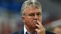 Bàn tay sắt của Hiddink 