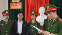 Làm giả hồ sơ, giả mạo chữ ký để chiếm đoạt lô hàng gần 1 triệu USD