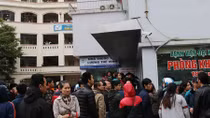 Những bài học từ “cơn khát” vaccine 