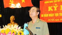 Thứ trưởng Thường trực Đặng Văn Hiếu gặp mặt các cựu học viên D14