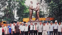 Người của những bức tượng đồng tuyệt tác