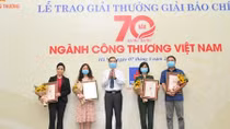 Trao Giải báo chí 70 năm ngành Công Thương