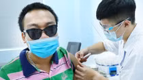 Bộ Kế hoạch & Đầu tư: Tiêm vaccine phòng COVID-19 cho người khuyết tật