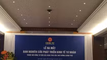 Ra mắt Ban Nghiên cứu phát triển kinh tế tư nhân