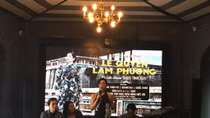 Live show Lệ Quyên- Những tình khúc Lam Phương: Sân khấu sử dụng nghệ thuật sắp đặt