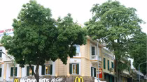 McDONALD’S chính thức khai trương nhà hàng đầu tiên tại Hà Nội