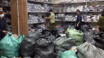 Lại phát hiện kho giày dép giả nhãn hiệu nổi tiếng thế giới