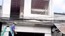 Giám đốc Trung tâm Y tế huyện làm nhà riêng trên đất công