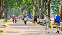 Hà Nội tiếp tục nới lỏng một số hoạt động kinh doanh từ 0h ngày 16/3 