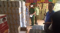 Thu giữ hơn 10 tấn bánh trung thu, kẹo không rõ nguồn gốc