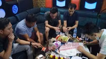 Bắt giữ nhóm đối tượng sử dụng ma túy trong quán karaoke
