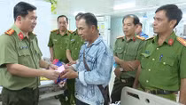 Đã bắt được nghi can phóng hỏa đốt nhà người tình