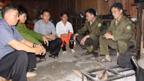 Có các anh, thôn bản thêm yên vui