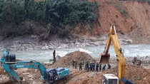 Thu hẹp hiện trường tìm kiếm nạn nhân bị vùi lấp ở Rào Trăng 3