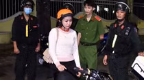 Cô gái "xinh như hoa" vận chuyển ma túy