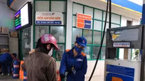 Giá xăng E5RON92 và các mặt hàng dầu tăng nhẹ