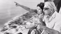Hé lộ “chuyện 3 người” giữa chị em nhà Jacqueline Kennedy với tỷ phú Onassis