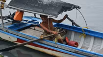 Người hùng dưới chân cầu