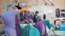 Đêm tân hôn kinh hoàng và hành trình tìm lại hạnh phúc của người phụ nữ