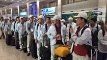 Lao động đi làm việc ở nước ngoài mất việc do dịch COVID-19 được trả 50% tiền môi giới