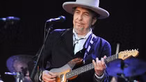 Hoàn thành chuyển nhượng toàn bộ bản quyền của Bob Dylan