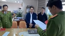 Trưởng phòng của Cục thuế Thanh Hóa đòi doanh nghiệp tiền "bôi trơn"
